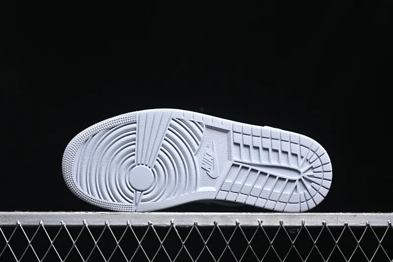 All categories Air Jordan Jordan series basketball shoes Air Jordan 1 Low Air Jordan 1 Low AJ1 Joe 1 silk navy blue low-top cultural casual sneakers FZ8778-044